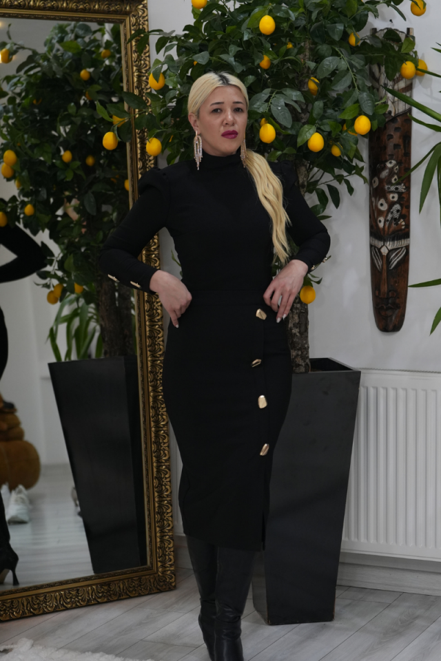 Gold Düğme Detaylı Siyah Etek Crop Takım