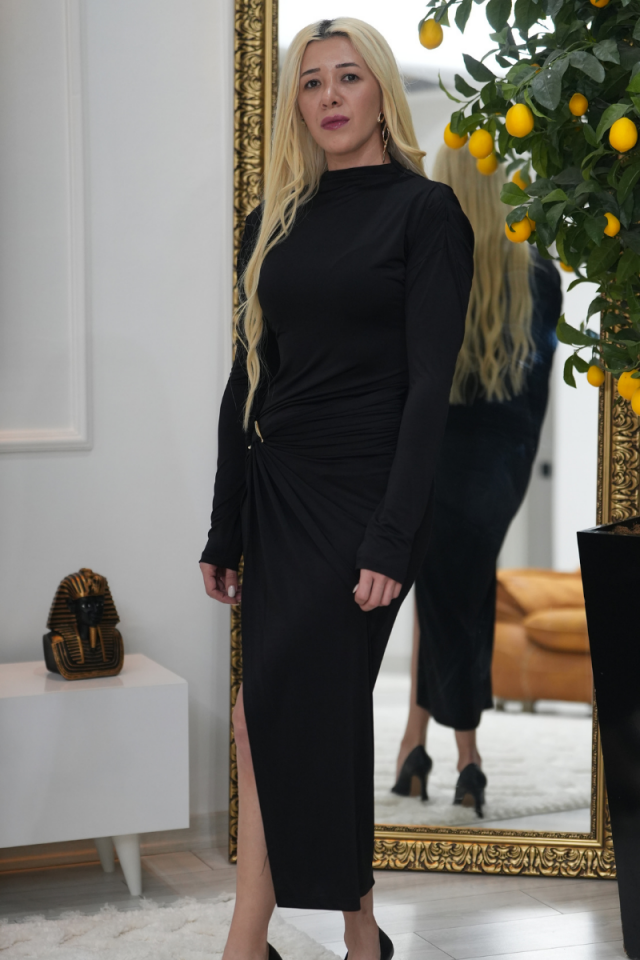 Siyah Gold Toka Detaylı Elbise